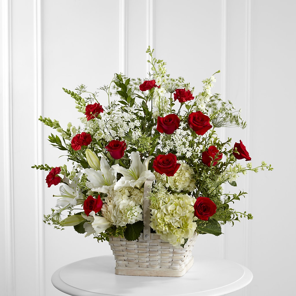 In Loving Memory Arrangement – TAMMIE'S COUNTRY FLORIST, Hurlock MD
