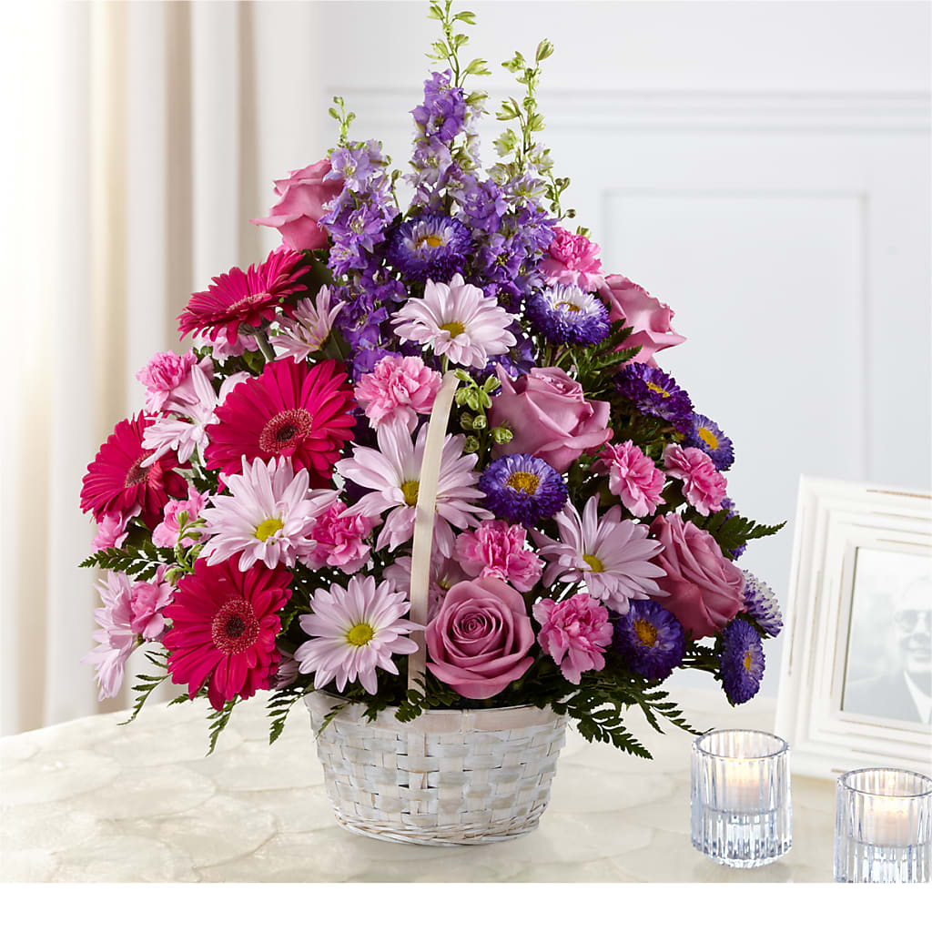 Pastel Peace Basket – TAMMIE'S COUNTRY FLORIST, Hurlock MD