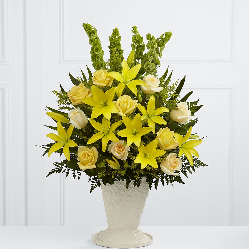Golden Memories Arrangement – TAMMIE'S COUNTRY FLORIST, Hurlock MD