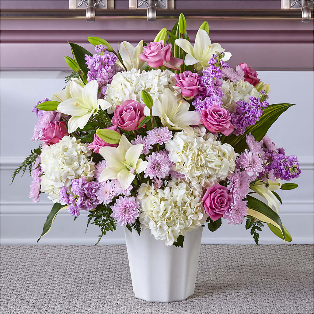 Heaven Sent Floor Basket – TAMMIE'S COUNTRY FLORIST, Hurlock MD