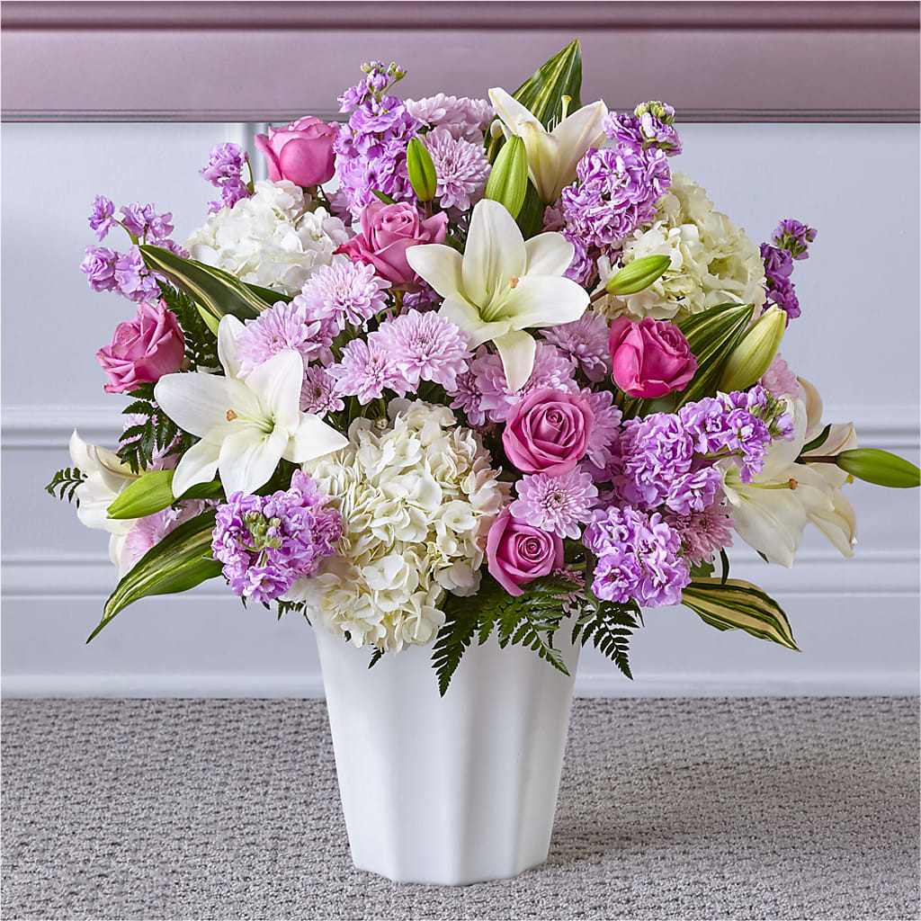 Heaven Sent Floor Basket – TAMMIE'S COUNTRY FLORIST, Hurlock MD