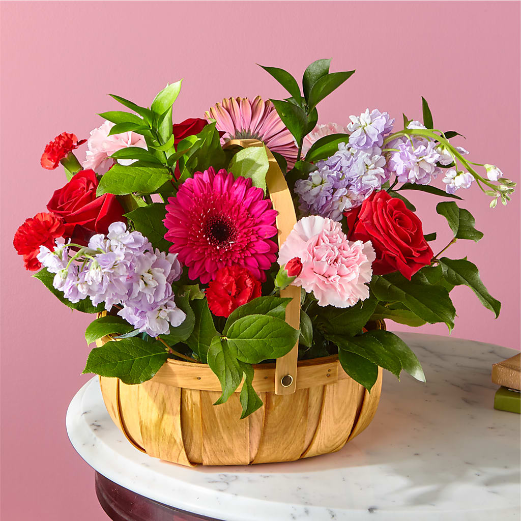 Pink Picnic Basket – TAMMIE'S COUNTRY FLORIST, Hurlock MD