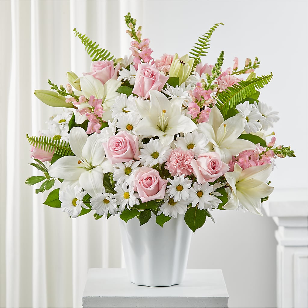 Soft Touch Tabletop Basket – TAMMIE'S COUNTRY FLORIST, Hurlock MD