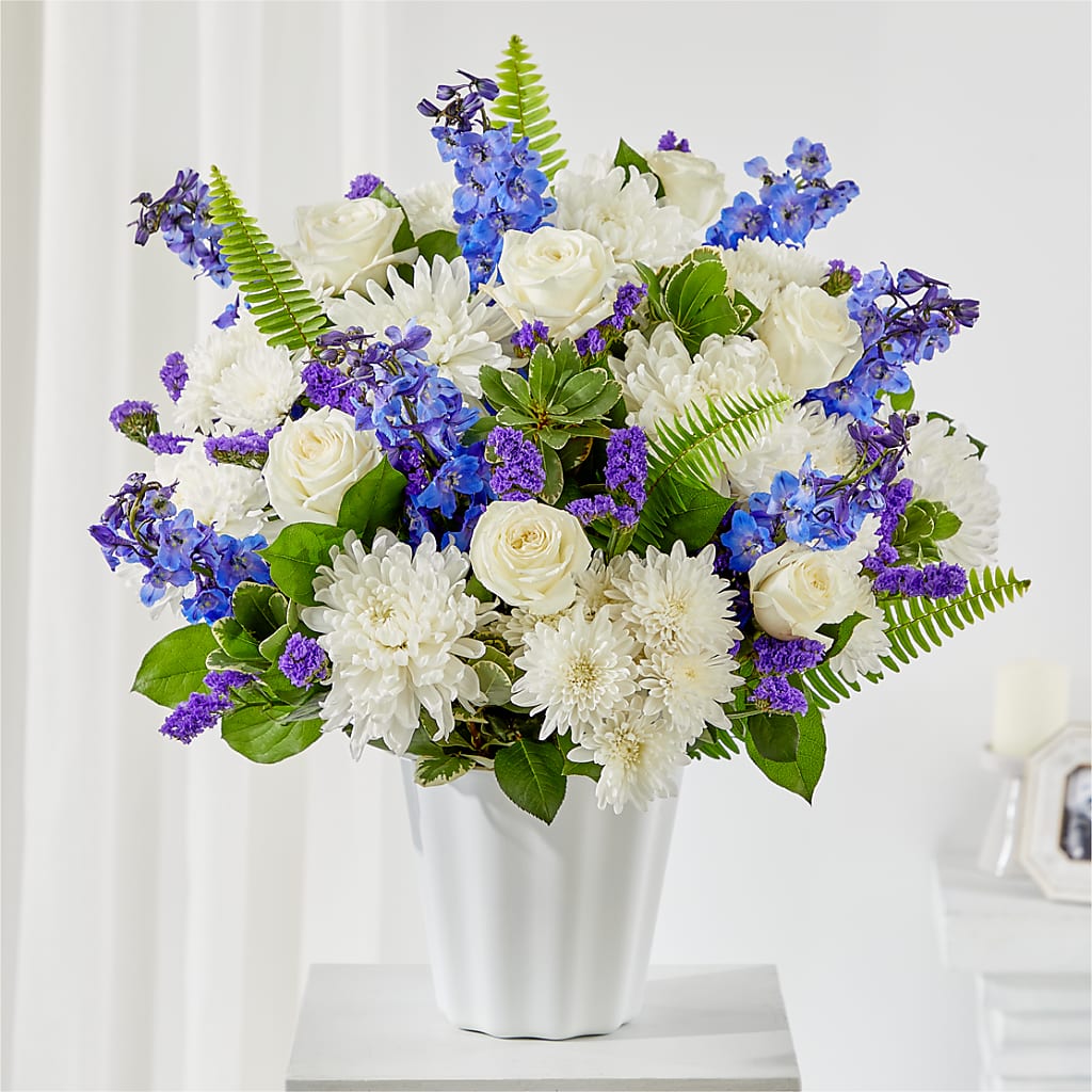Hold Dear Tabletop Basket – TAMMIE'S COUNTRY FLORIST, Hurlock MD