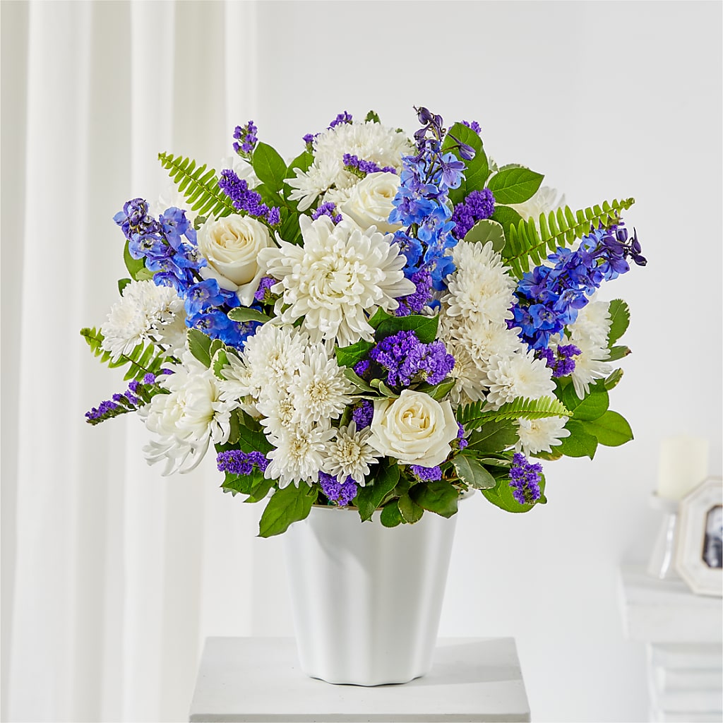 Hold Dear Tabletop Basket – TAMMIE'S COUNTRY FLORIST, Hurlock MD