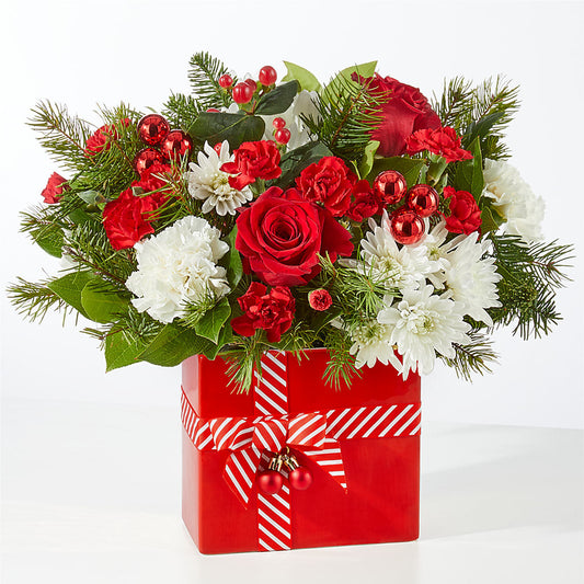 Presents Under the Tree Bouquet – TAMMIE'S COUNTRY FLORIST, Hurlock MD