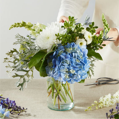 Festival of Lights – A Florist Original – TAMMIE'S COUNTRY FLORIST, Hurlock MD