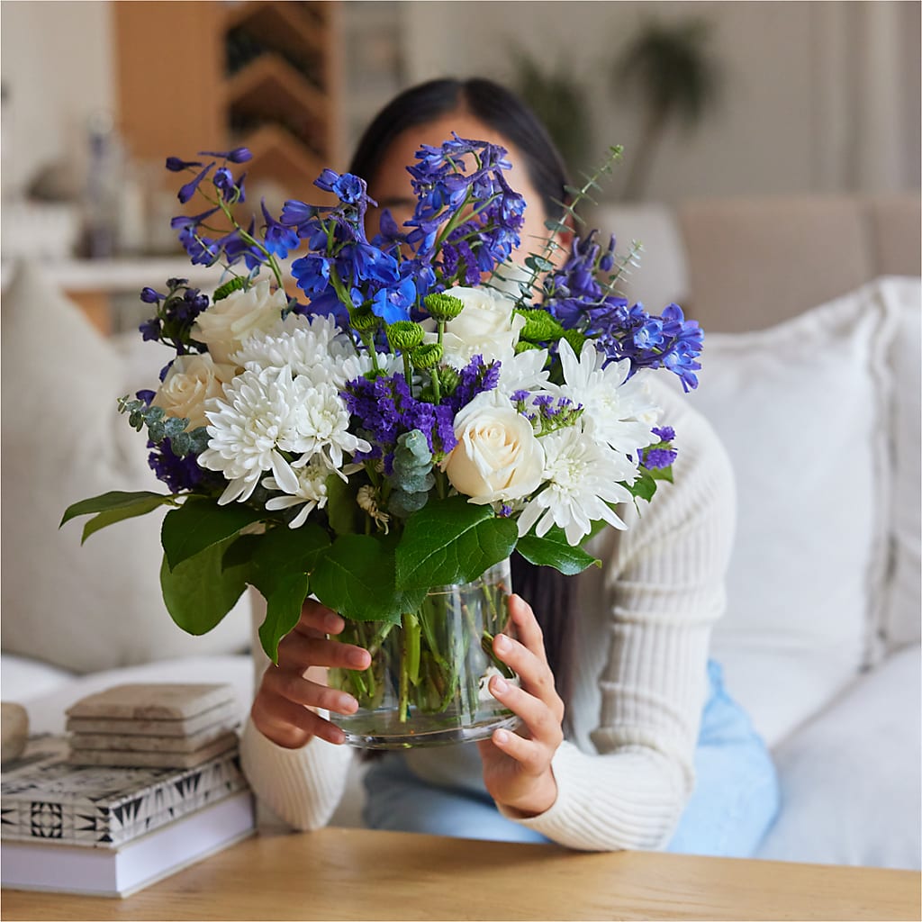 Cerulean Waves Bouquet – TAMMIE'S COUNTRY FLORIST, Hurlock MD