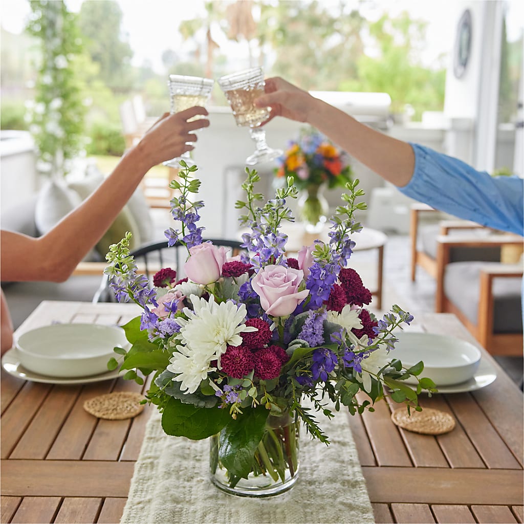 Violet Frost Bouquet – TAMMIE'S COUNTRY FLORIST, Hurlock MD