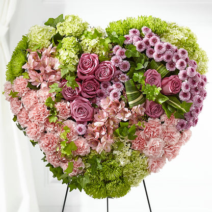 Heartwarming Standing Heart – TAMMIE'S COUNTRY FLORIST, Hurlock MD