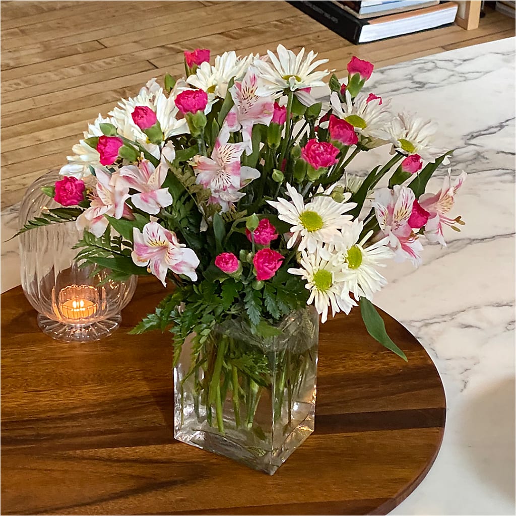Sweet Surprises® Bouquet – TAMMIE'S COUNTRY FLORIST, Hurlock MD