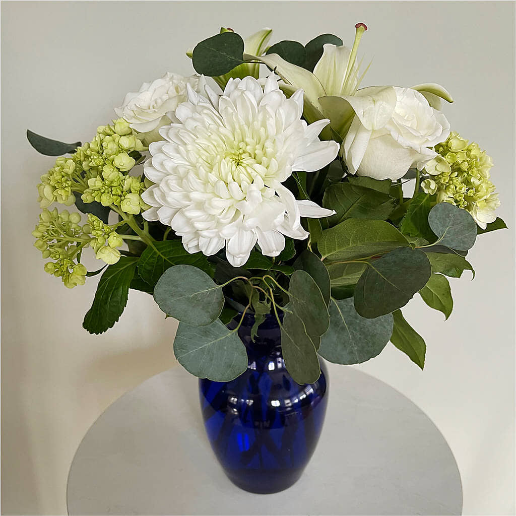Snowy Dreams Bouquet – TAMMIE'S COUNTRY FLORIST, Hurlock MD