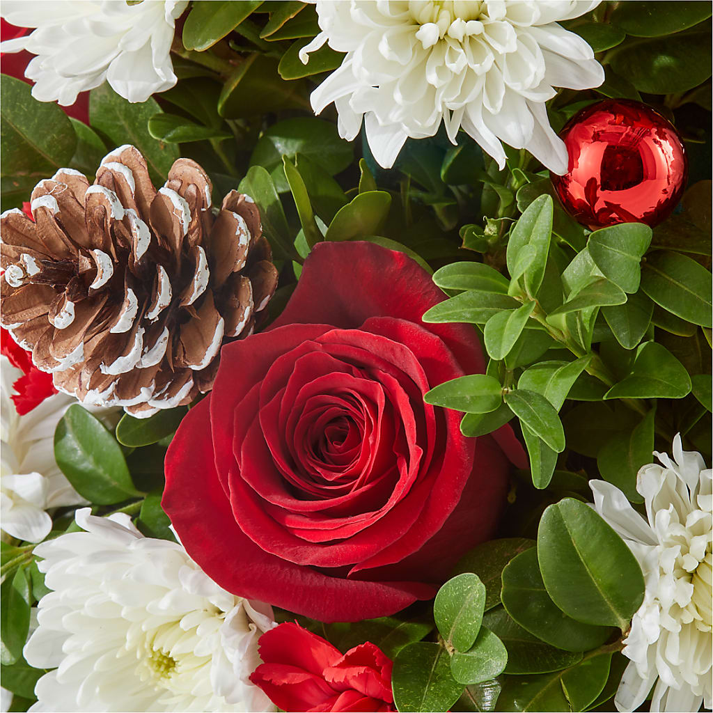 Let It Snow Tree – TAMMIE'S COUNTRY FLORIST, Hurlock MD